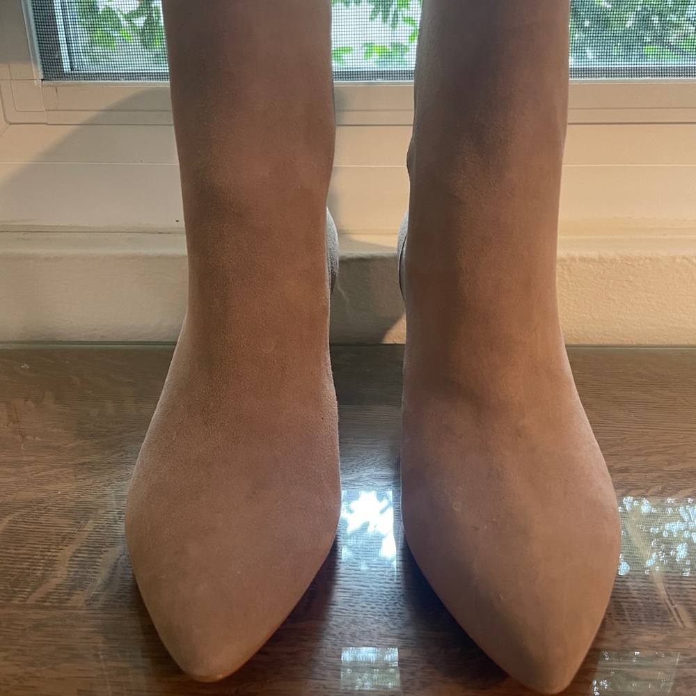 Dolce Vita Tan Suede Ankle Booties 7.5